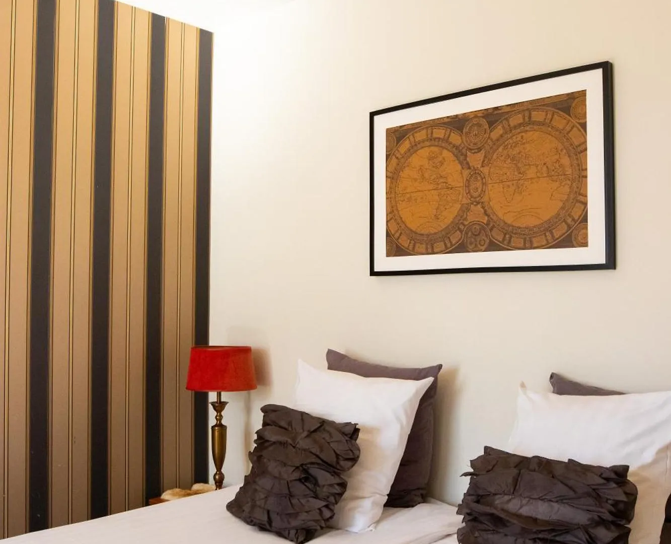 Bed & Breakfast cafe 't Vonderke Bed and Breakfast Eindhoven